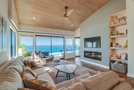 Oceanfront vacation rental living room